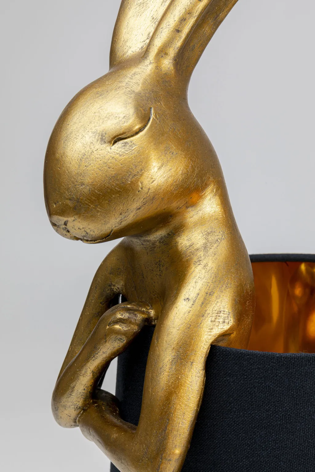 animal_rabbit_pupu_pytvalaisin_pupulamppu_kultamusta_cm_8.webp Pöytävalaisimet>KARE Design Animal Rabbit Pupu Pöytävalaisin, Pupulamppu, Kulta/musta 68cm