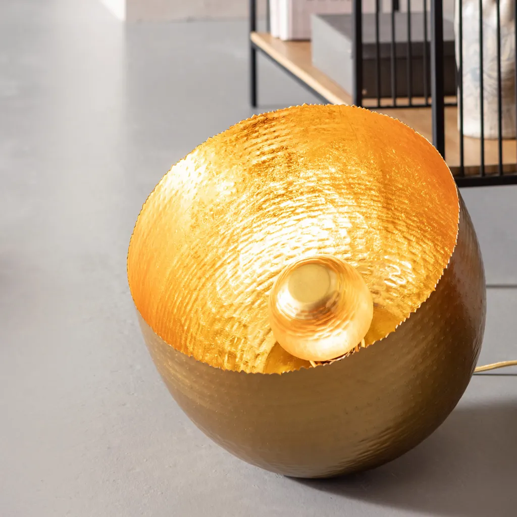 apollon_gold_lattiavalaisin_kulta_cm_0.webp Pöytävalaisimet>KARE Design Apollon Gold Lattiavalaisin, Kulta Ø35cm