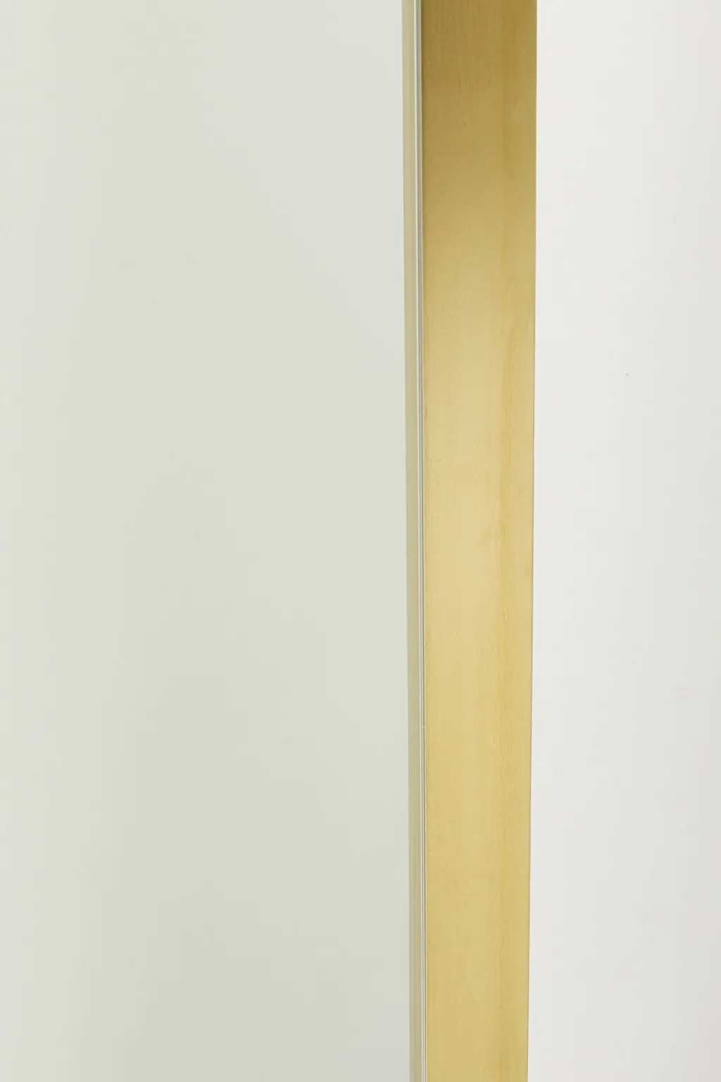arezzo_brass_seinpeili_messinki_xcm_2.webp Peilit>KARE Design Arezzo Brass Seinäpeili Messinki 70x200cm