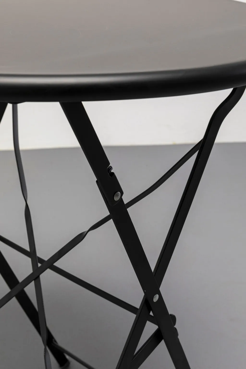 balcony_pyt___tuolia_musta_ulkokaluste_osaa_7.webp Tuolit | Pöydät>KARE Design Balcony Pöytä + 2 Tuolia Musta Ulkokaluste (3/osaa)