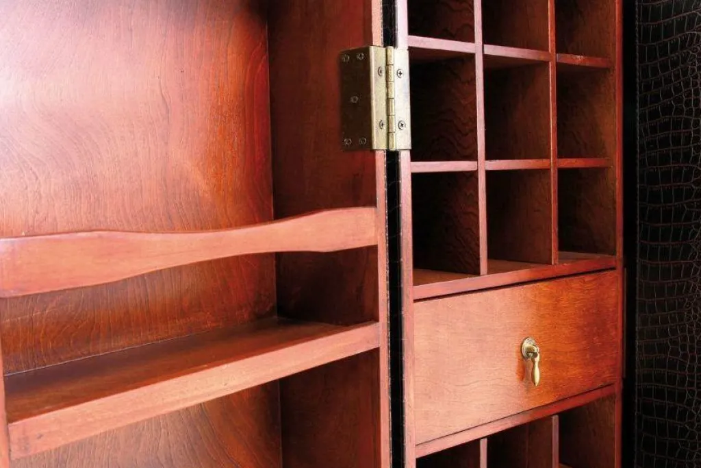 bar_cabinet_globetrotter_baarikaappi_medium_1.webp Baarit>KARE Design Bar Cabinet Globetrotter Baarikaappi, Medium