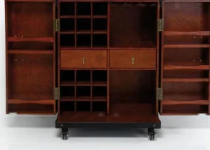 Baarit>KARE Design Bar Cabinet Globetrotter Baarikaappi, Medium