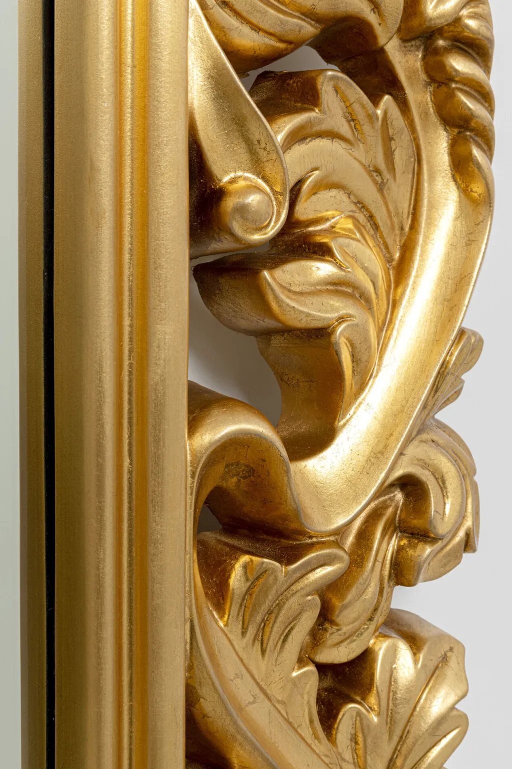 baroque_valentina_seinpeili_kulta_xcm_2.webp Peilit>KARE Design Baroque Valentina Seinäpeili, Kulta 100x190cm
