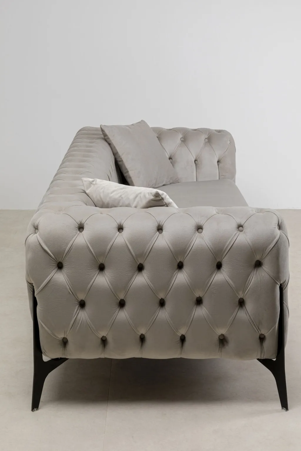 bellissima_sohva_istuttava__sametti_beige_cm_2-1.webp Sohvat>KARE Design Bellissima Sohva 3-istuttava - Sametti, Beige 240cm
