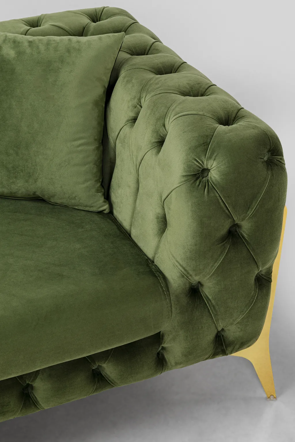 bellissima_sohva_istuttava__sametti_vihre_cm_7.webp Sohvat | Olohuone>KARE Design Bellissima Sohva 2-istuttava - Sametti, Vihreä 200cm