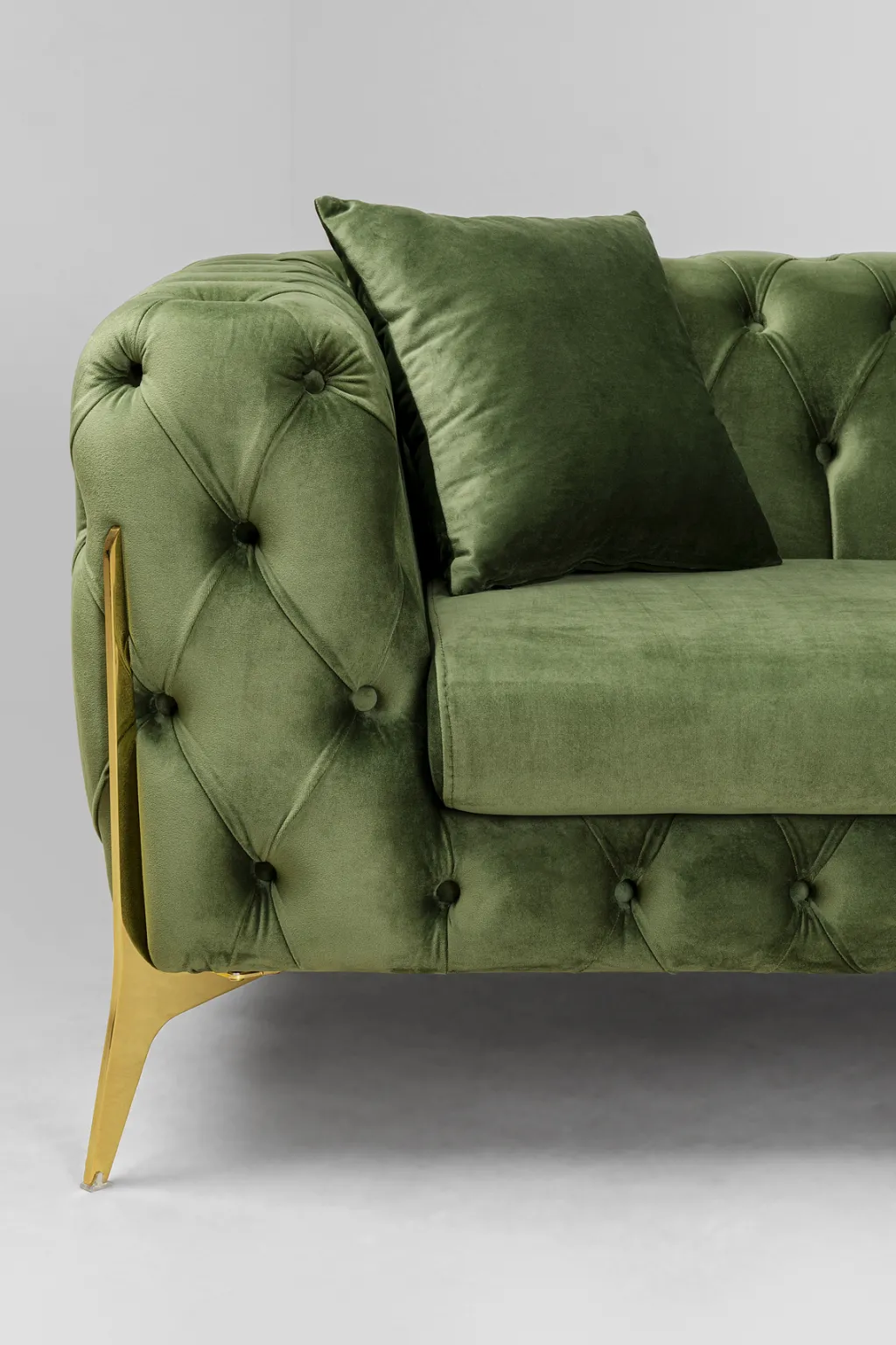 bellissima_sohva_istuttava__sametti_vihre_cm_8.webp Sohvat | Olohuone>KARE Design Bellissima Sohva 2-istuttava - Sametti, Vihreä 200cm