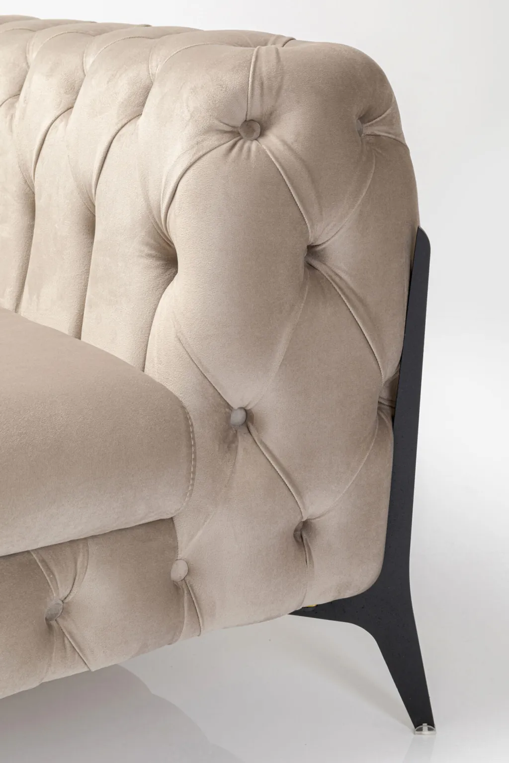 bellissima_velvet_nojatuoli_sametti_taupe_cm_7.webp Nojatuolit>KARE Design Bellissima Velvet Nojatuoli, Sametti, Taupe 120cm