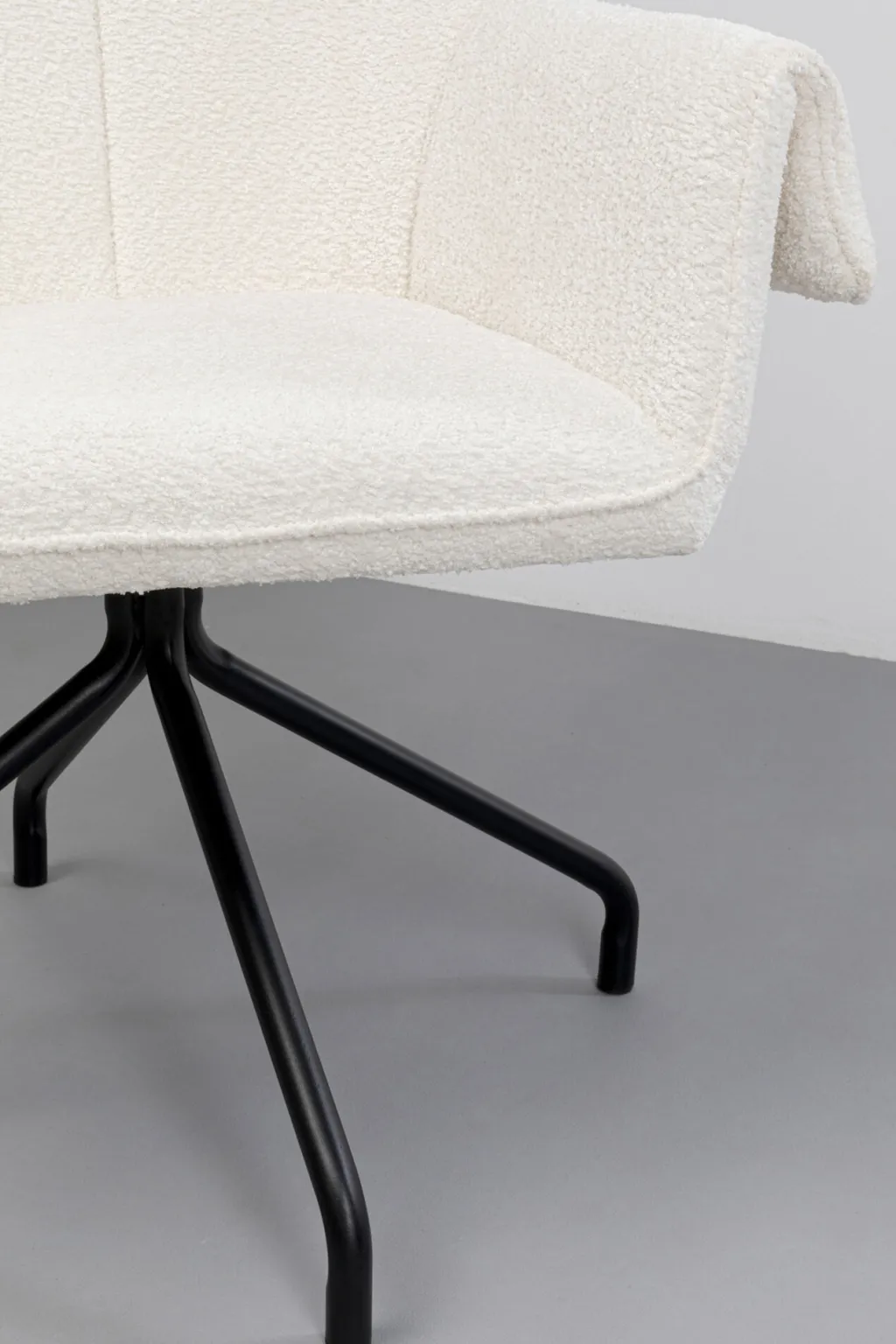 bess_cream_kntyv_tuoli_kermanvrinen_6.webp Tuolit>KARE Design Bess Cream Kääntyvä Tuoli Kermanvärinen