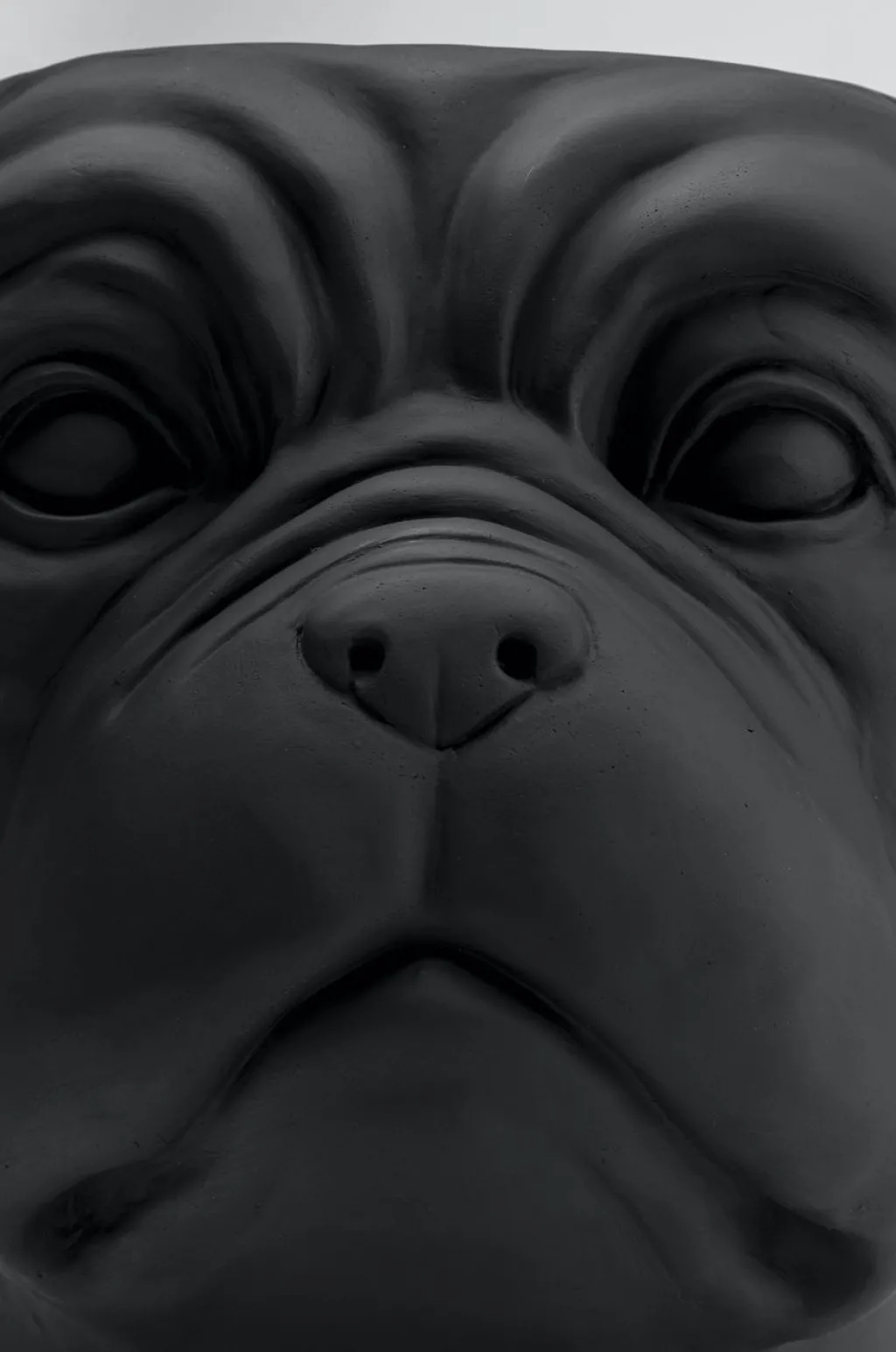 bulldog_black_suojaruukku_musta_7.webp Ruukut>KARE Design Bulldog Black Suojaruukku, Musta
