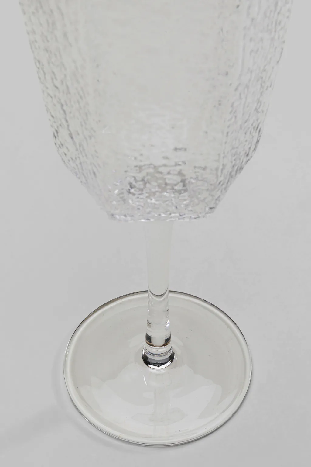 cascata_clear_punaviinilasi_kirkas_3.webp Viinilasit | Lasit>KARE Design Cascata Clear Punaviinilasi Kirkas
