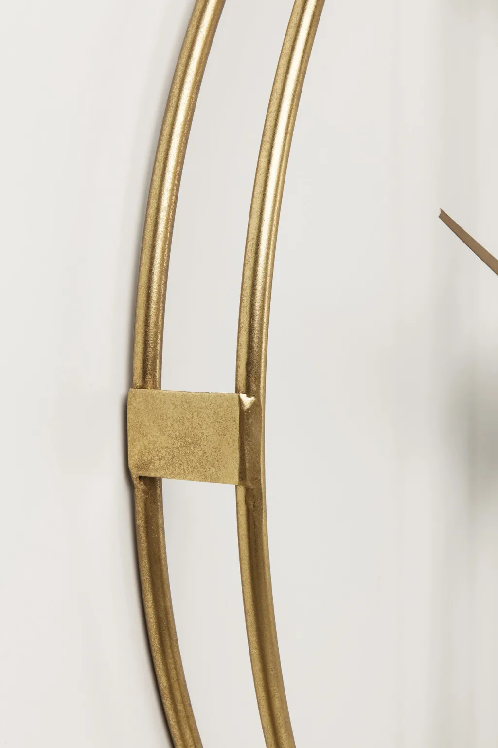 clip_gold_seinkello_kulta_cm_4-1.webp Kellot>KARE Design Clip Gold Seinäkello, Kulta Ø60cm