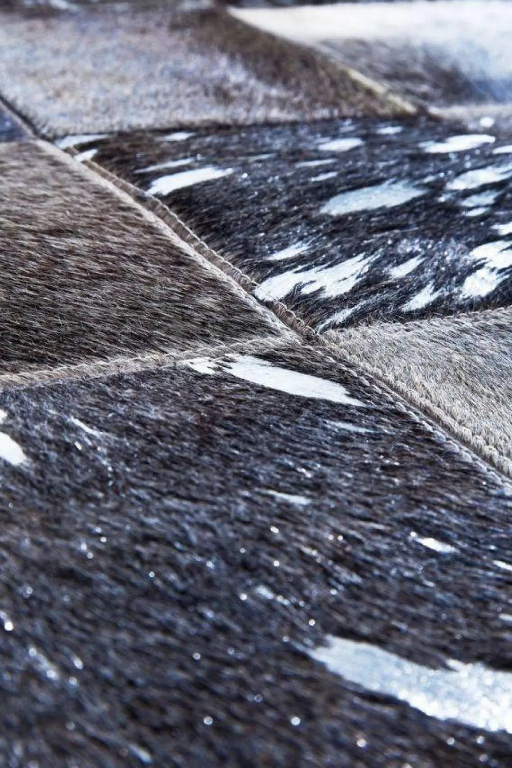 cosmo_grey_fur_lampaantalja_matto_xcm_2.webp Matot>KARE Design Cosmo Grey Fur Lampaantalja Matto 200x300cm
