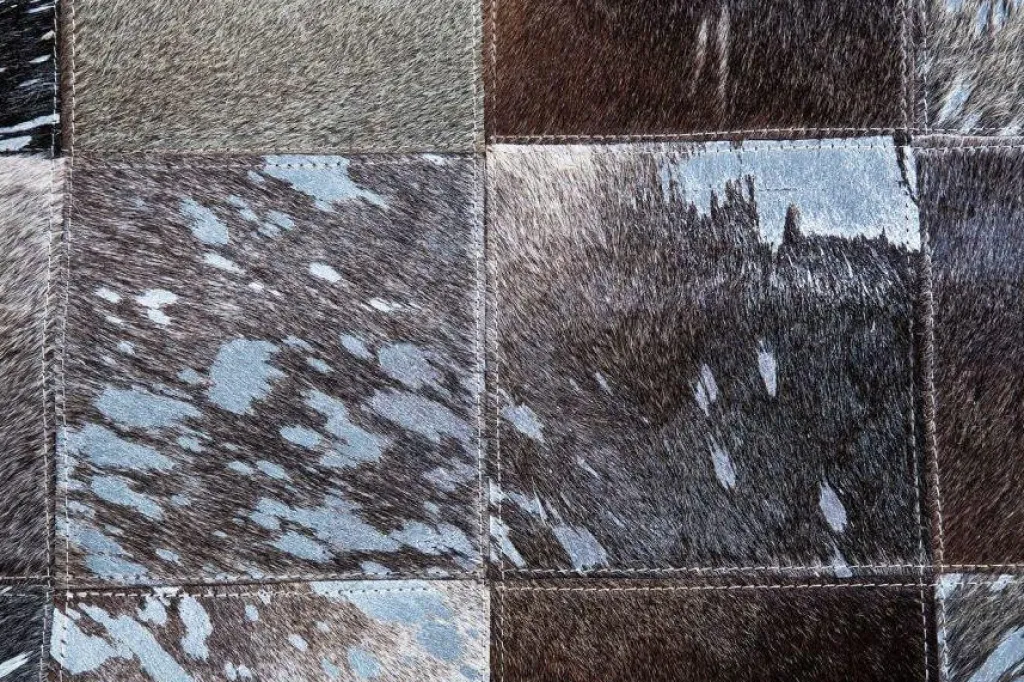 cosmo_grey_fur_lampaantalja_matto_xcm_3-1.webp Matot>KARE Design Cosmo Grey Fur Lampaantalja Matto 170x240cm