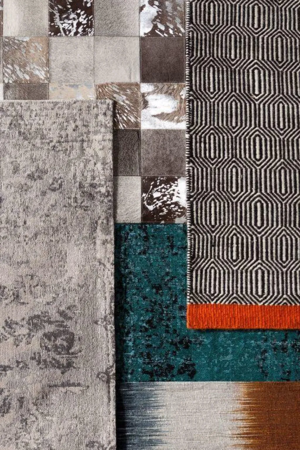 cosmo_grey_fur_lampaantalja_matto_xcm_5-1.webp Matot>KARE Design Cosmo Grey Fur Lampaantalja Matto 170x240cm