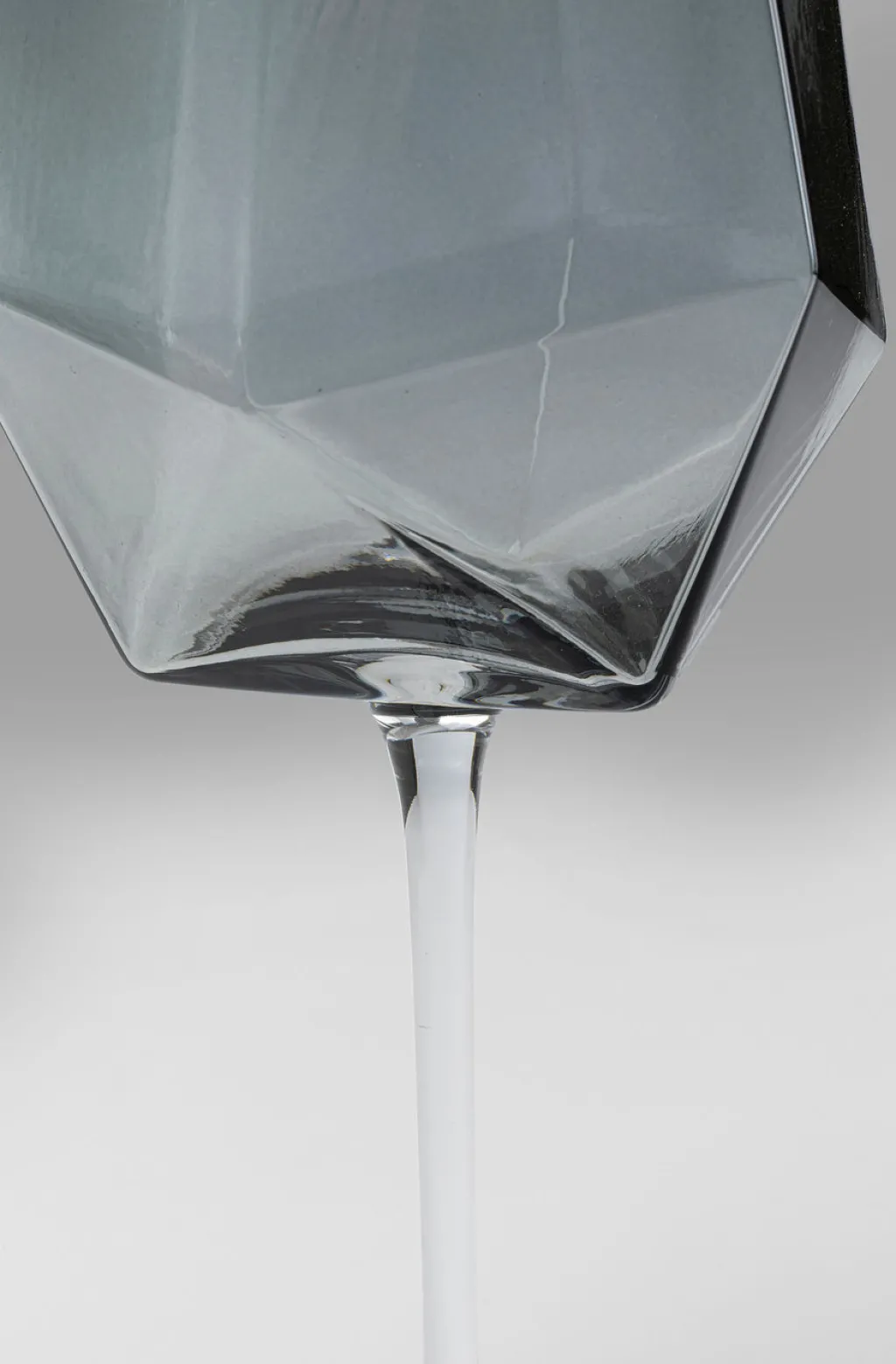 diamond_smoke_viinilasi_2.webp Viinilasit | Lasit>KARE Design Diamond Smoke Viinilasi