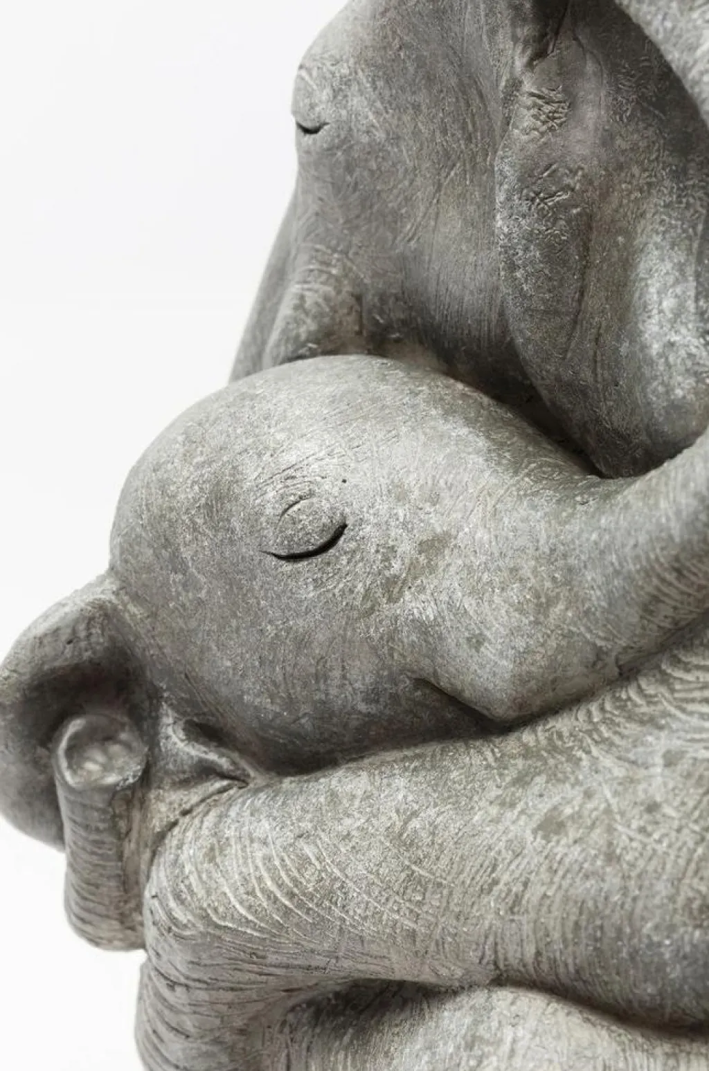 elephant_hug_elefantit_koristeesine_7.webp Koriste-Esineet>KARE Design Elephant Hug Elefantit Koriste-esine