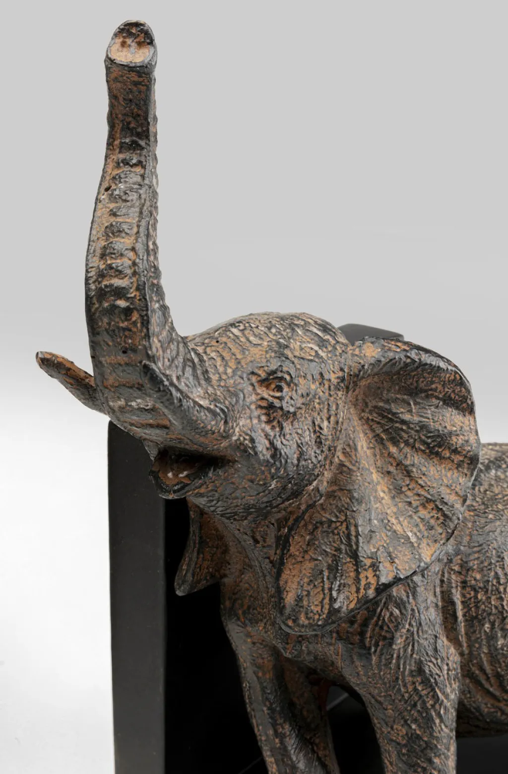 elephants_elefantti_kirjatuet_cm_setti_5.webp Kirjatuet>KARE Design Elephants Elefantti Kirjatuet 42cm (2/Setti)