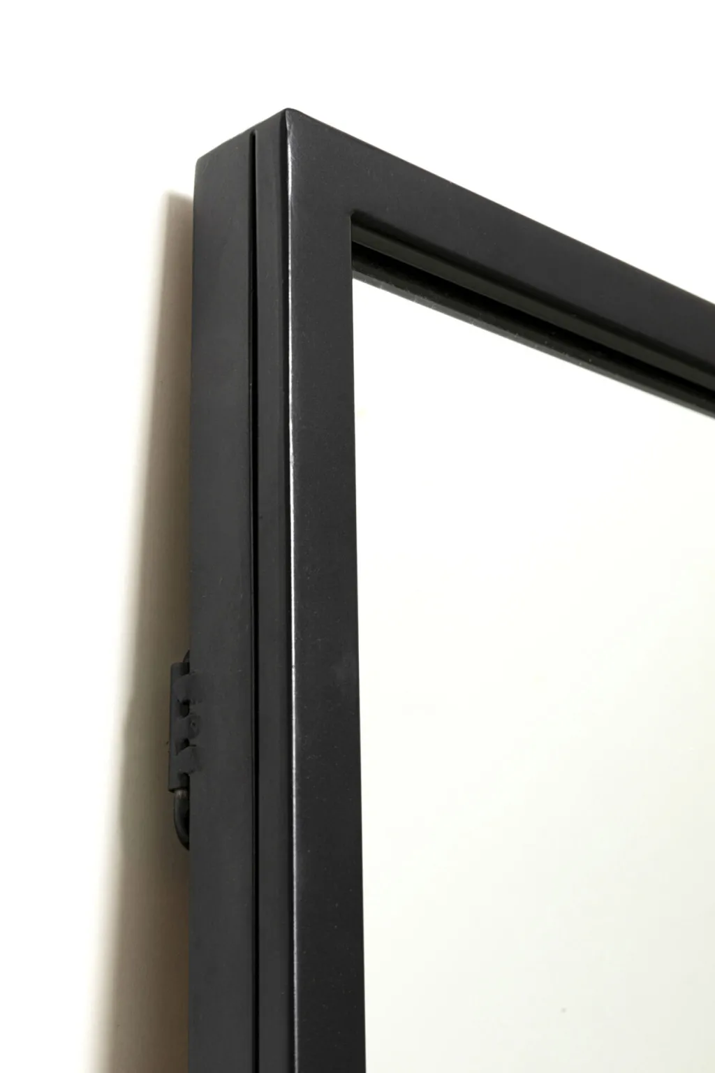 finestra_seinpeili_metallia_musta_xcm_2-1.webp Peilit>KARE Design Finestra Seinäpeili, Metallia, Musta 90x180cm