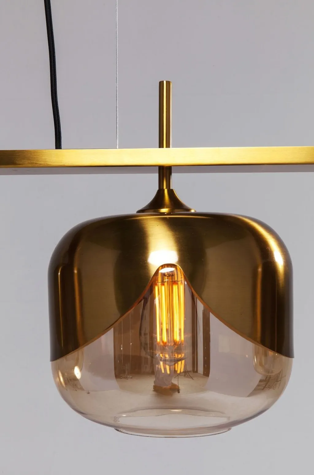 golden_goblet_quattro_riippuvalaisin_kulta_cm_7.webp Riippuvalaisimet>KARE Design Golden Goblet Quattro Riippuvalaisin, Kulta Ø25cm