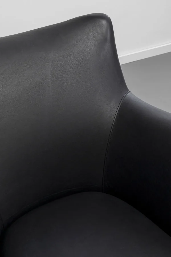 Olohuone | Nojatuolit>KARE Design Goldfinger Nojatuoli Nahkaa Musta