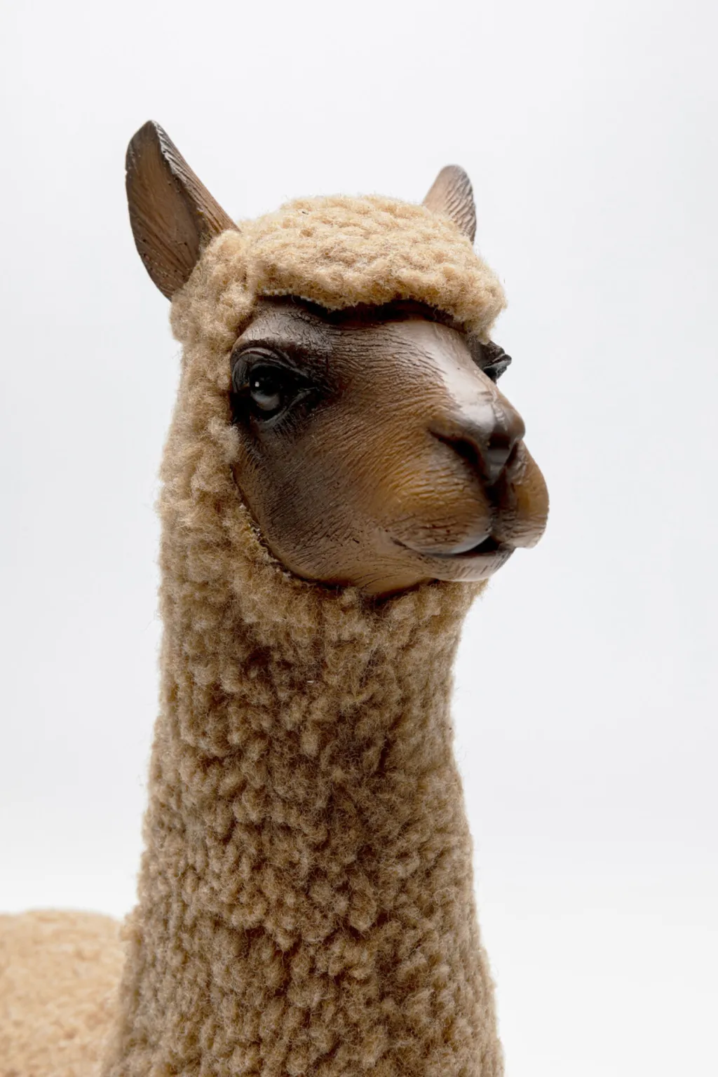 happy_alpaca_alpakka_koristeesine_ruskea_cm_4.webp Koriste-Esineet>KARE Design Happy Alpaca Alpakka Koriste-esine Ruskea 38cm