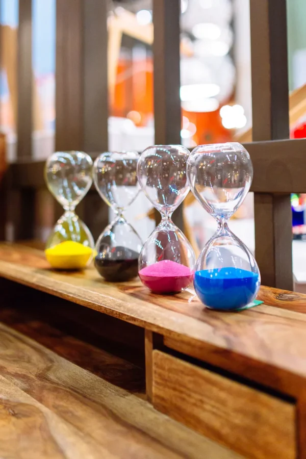 Koriste-Esineet>KARE Design Hourglass Timer Tiimalasi 20cm, Useita Värejä