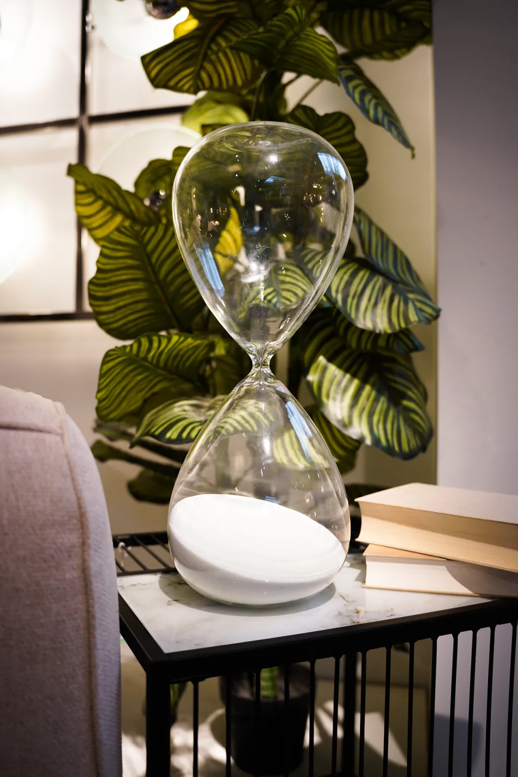 hourglass_timer_tiimalasi_valkoinen_cm_5.webp Koriste-Esineet>KARE Design Hourglass Timer Tiimalasi, Valkoinen 45cm