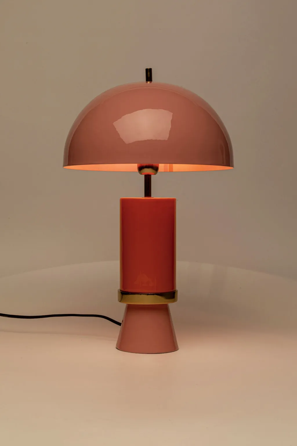 josy_pytvalaisin_pinkki_cm_4.webp Pöytävalaisimet>KARE Design Josy Pöytävalaisin Pinkki 51cm