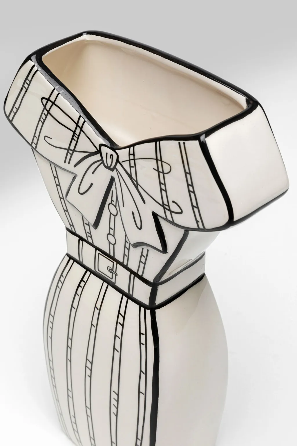 ladies_dress_maljakko_cm_5.webp Maljakot>KARE Design Ladies Dress Maljakko 31cm