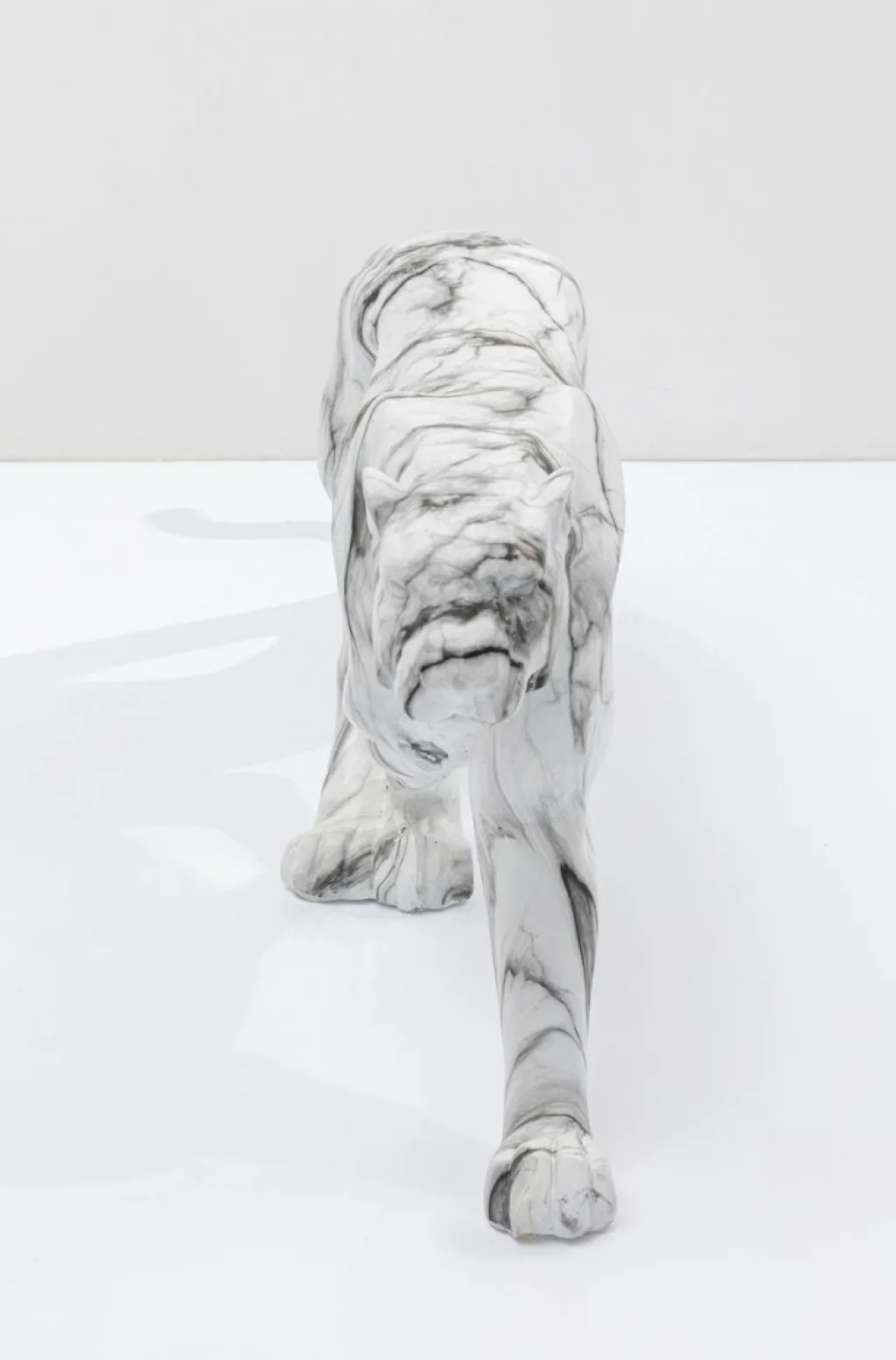 leopard_marble_leopardi_koristeesine_marmori_cm_3.webp Jalalliset Koriste-Esineet>KARE Design Leopard Marble Leopardi Koriste-esine, Marmori 95cm