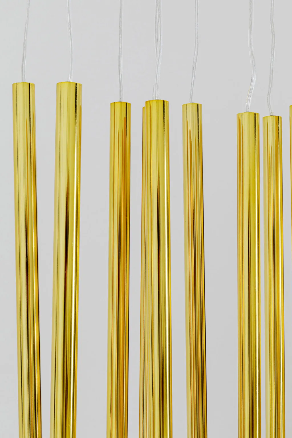 living_vegas_riippuvalaisin_messinki_led_3.webp Riippuvalaisimet>KARE Design Living Vegas Riippuvalaisin, Messinki LED