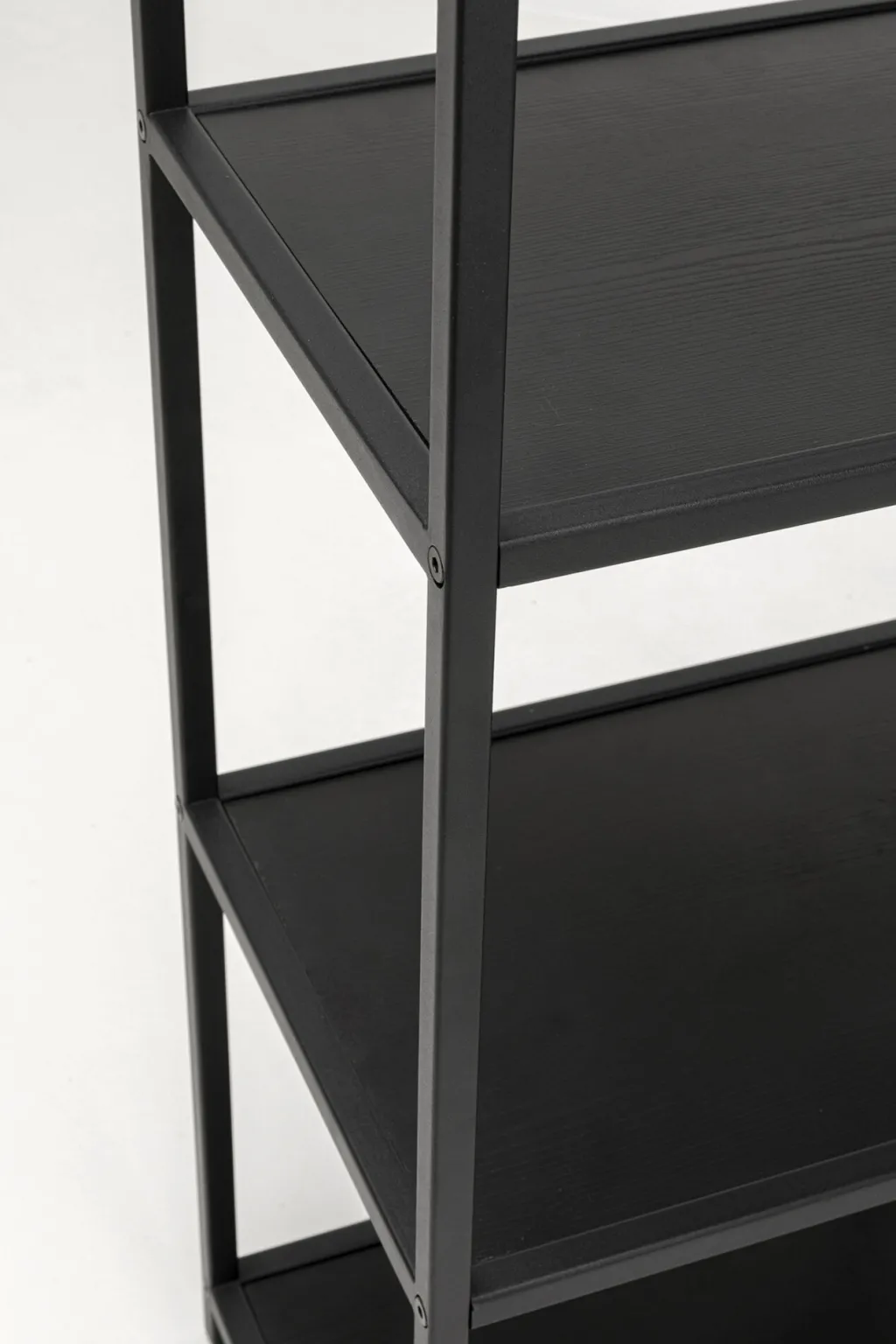 loftie_black_hylly_musta_xcm_3.webp Hyllyt>KARE Design Loftie Black Hylly Musta 77x100cm