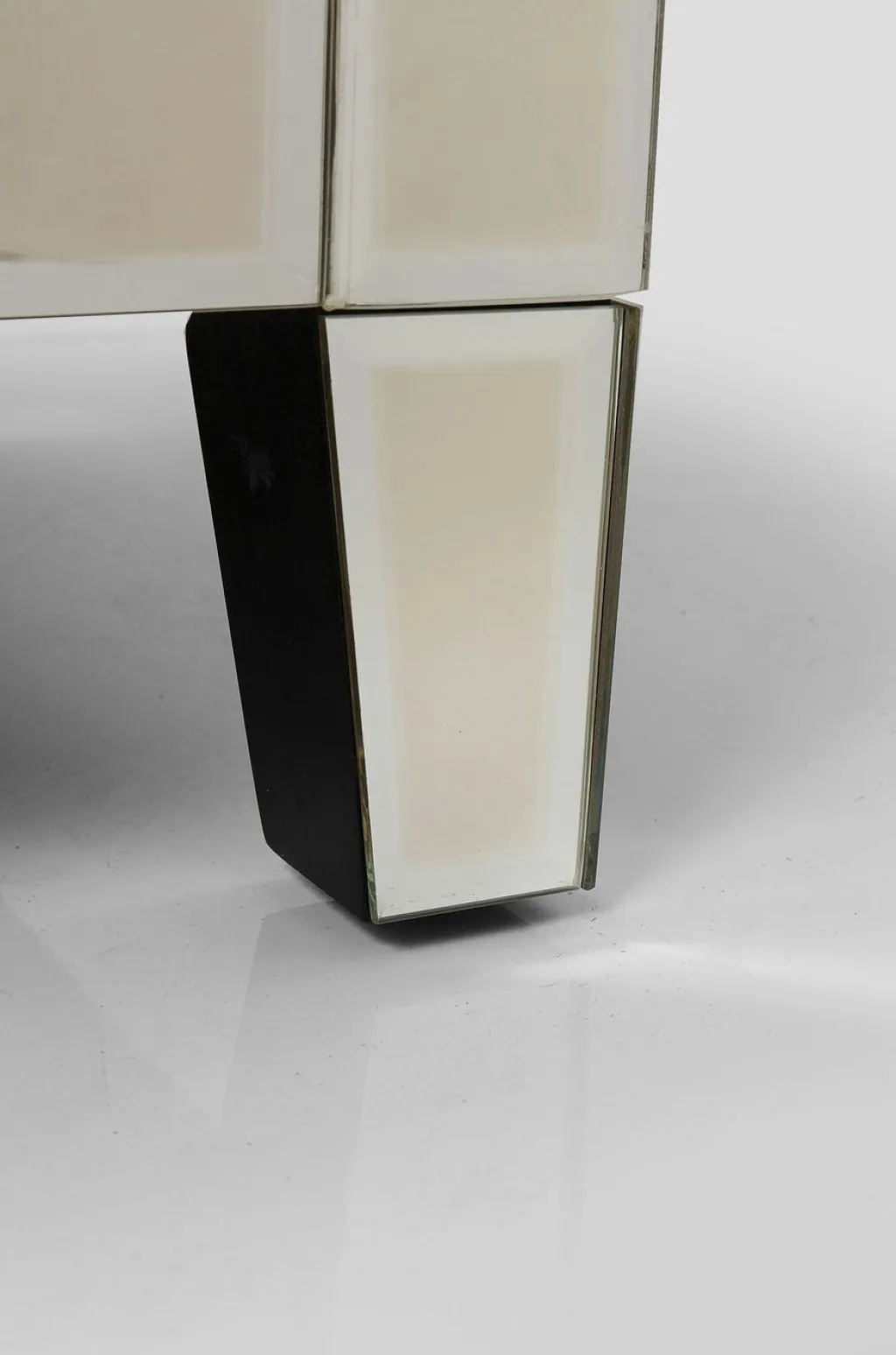luxury_pearl_senkki_peililasia_8.webp Senkit | Lipastot>KARE Design Luxury Pearl Senkki, Peililasia