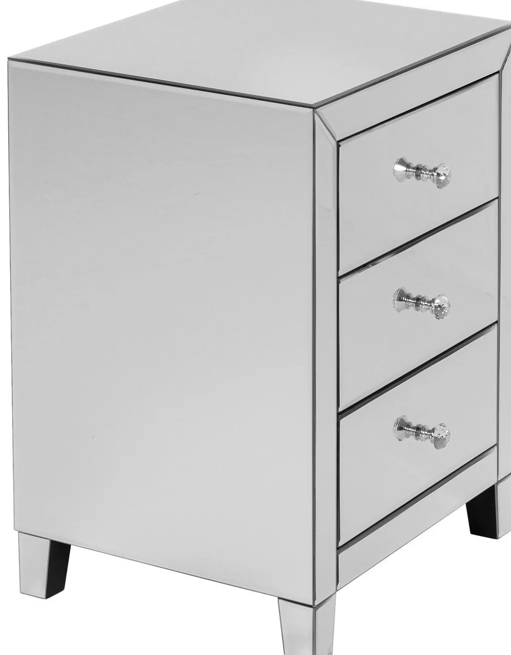 luxury_pieni_lipasto_ypyt__laatikkoa_1.webp Yöpöydät>KARE Design Luxury Pieni Lipasto, Yöpöytä, 3 Laatikkoa