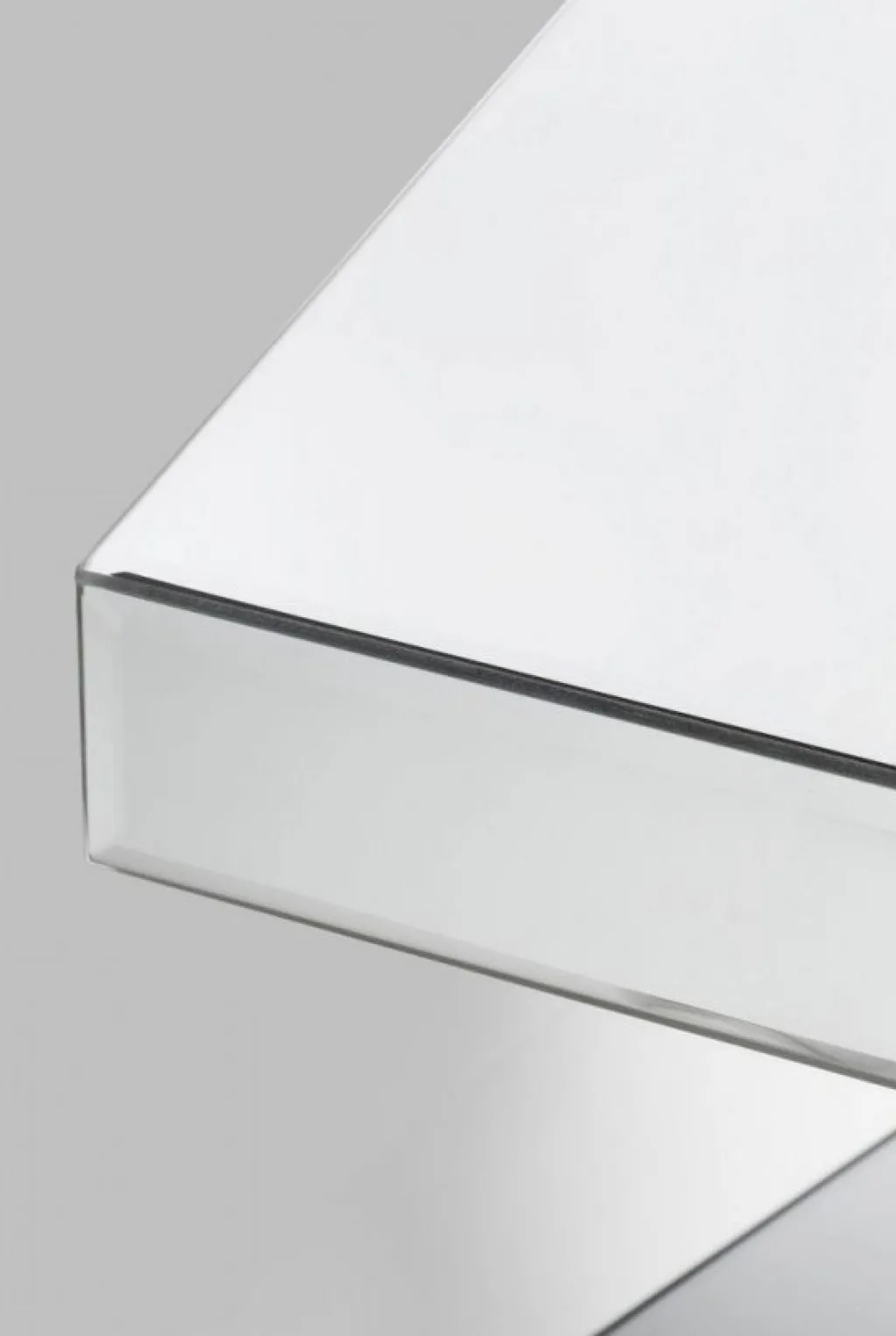 luxury_z_sivupyt_xcm_3.webp Sohvapöydät>KARE Design Luxury Z Sivupöytä 45x33cm