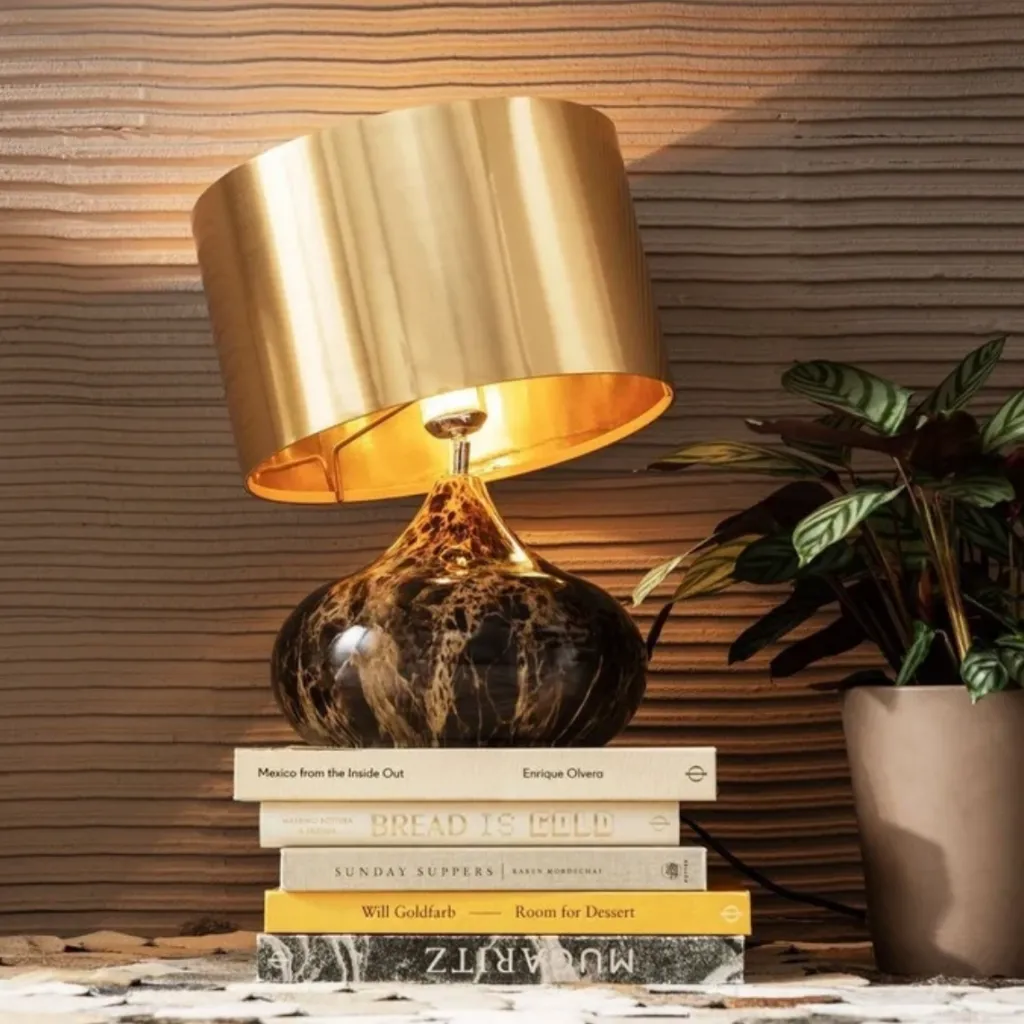 mamo_deluxe_pytvalaisin_kulta_cm_0.webp Pöytävalaisimet>KARE Design Mamo Deluxe Pöytävalaisin, Kulta 37cm