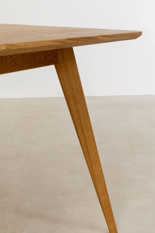 Pöydät>KARE Design Memo Pöytä, Masiivitammi, 140x90cm