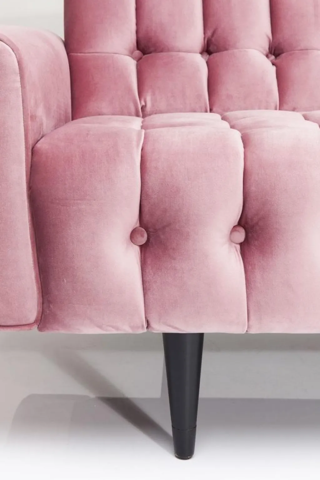 milchbar_sohva_istuttava_samettia_mauve_5.webp Sohvat>KARE Design Milchbar Sohva 3-istuttava, Samettia, Mauve