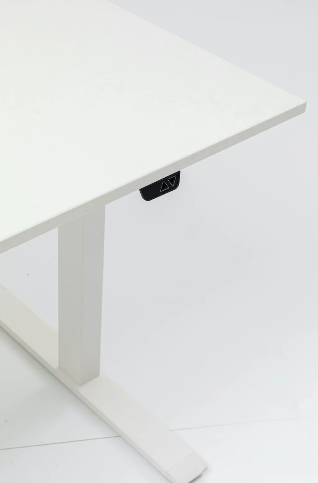 office_white_white_toimistopyt_typyt_xcm_5.webp Työpöydät>KARE Design Office White White Toimistopöytä, Työpöytä 160x80cm