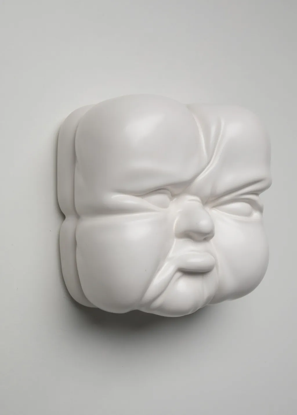 one_face_seinkoriste_cm_0.webp Seinäkoristeet>KARE Design One Face Seinäkoriste 18cm