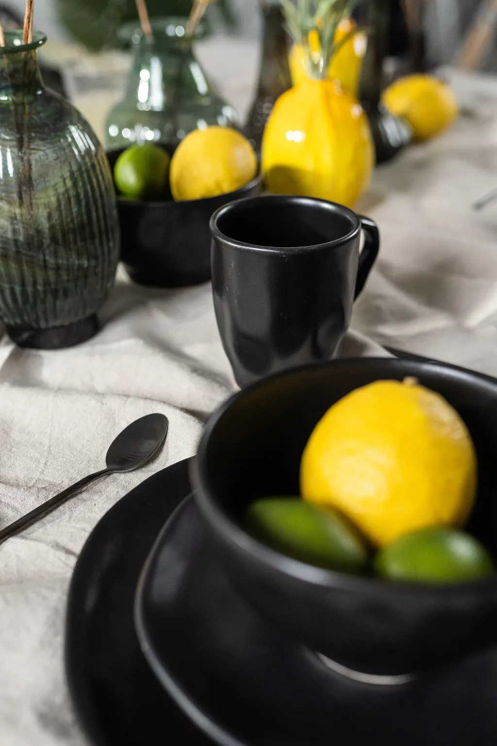 organic_black_muki_9.webp Kulhot>KARE Design Organic Black Muki