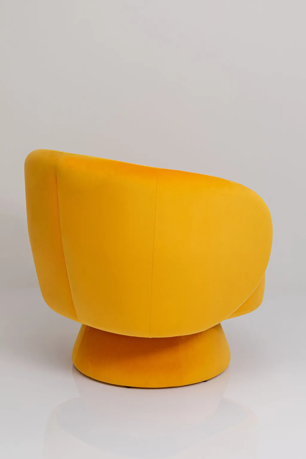 orion_yellow_pyriv_nojatuoli_keltainen_2.webp Nojatuolit>KARE Design Orion Yellow Pyörivä Nojatuoli, Keltainen