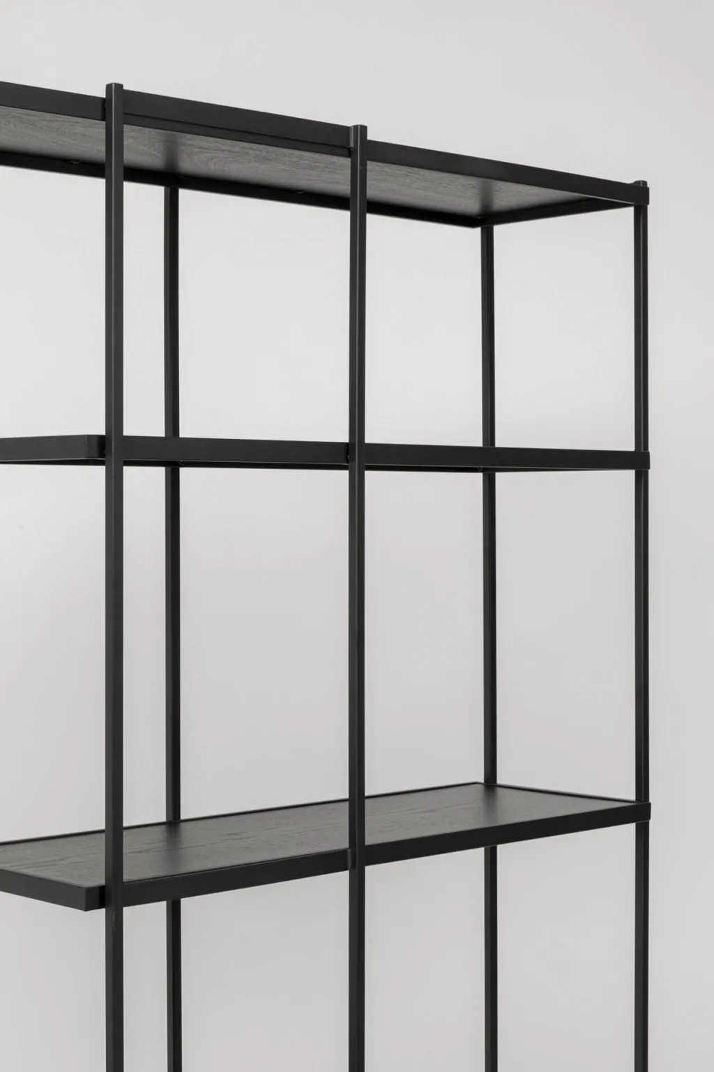 oslo_hylly_musta_xcm_4.webp Hyllyt>KARE Design Oslo Hylly Musta 150x200cm