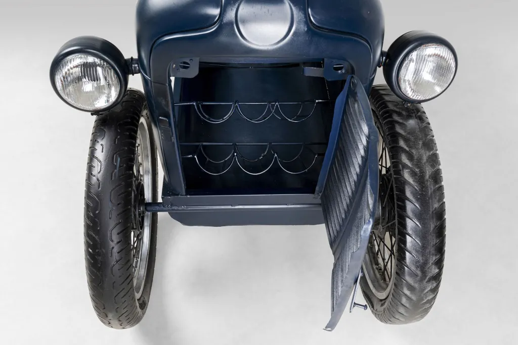 racing_car_kilpaauto_baari_7.webp Baarit>KARE Design Racing Car, Kilpa-auto Baari