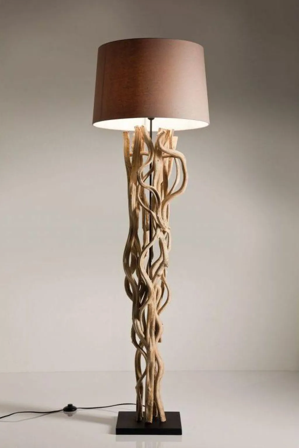 scultra_lattiavalaisin_3.webp Lattiavalaisimet>KARE Design Scultra Lattiavalaisin