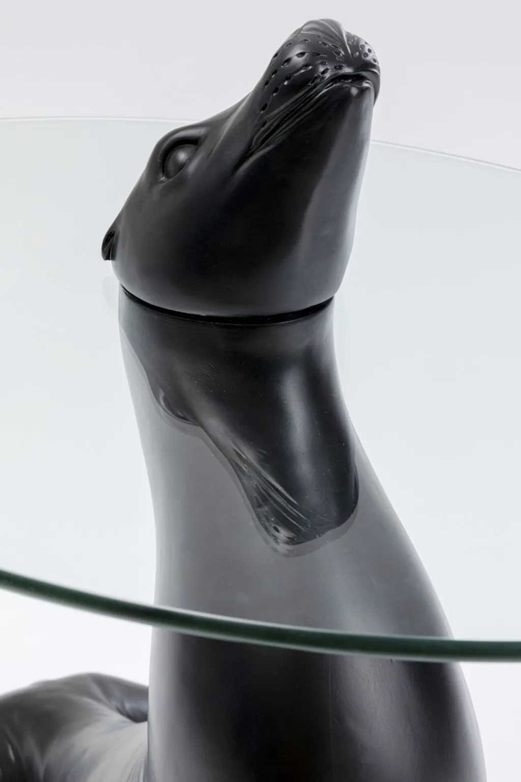 sea_lion_merileijona_sivupyt_cm_8.webp Sohvapöydät>KARE Design Sea Lion Merileijona Sivupöytä Ø50cm
