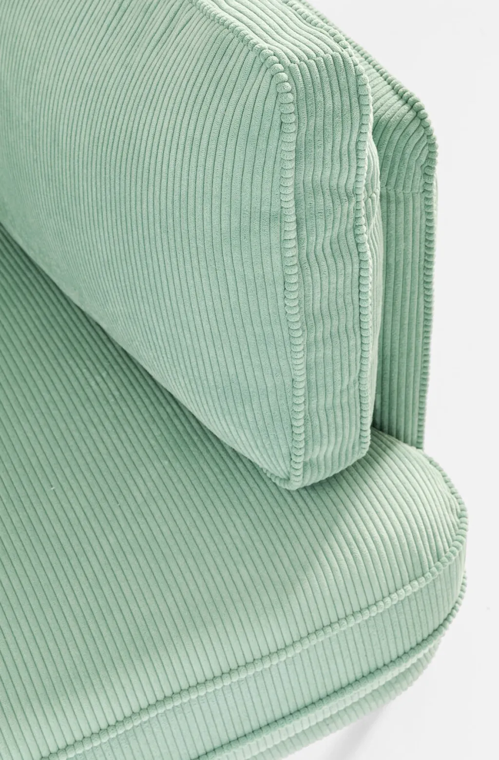 shirly_sohva_istuttava_mintunvihre_cm_8.webp Sohvat>KARE Design Shirly Sohva 3-istuttava, Mintunvihreä 221cm