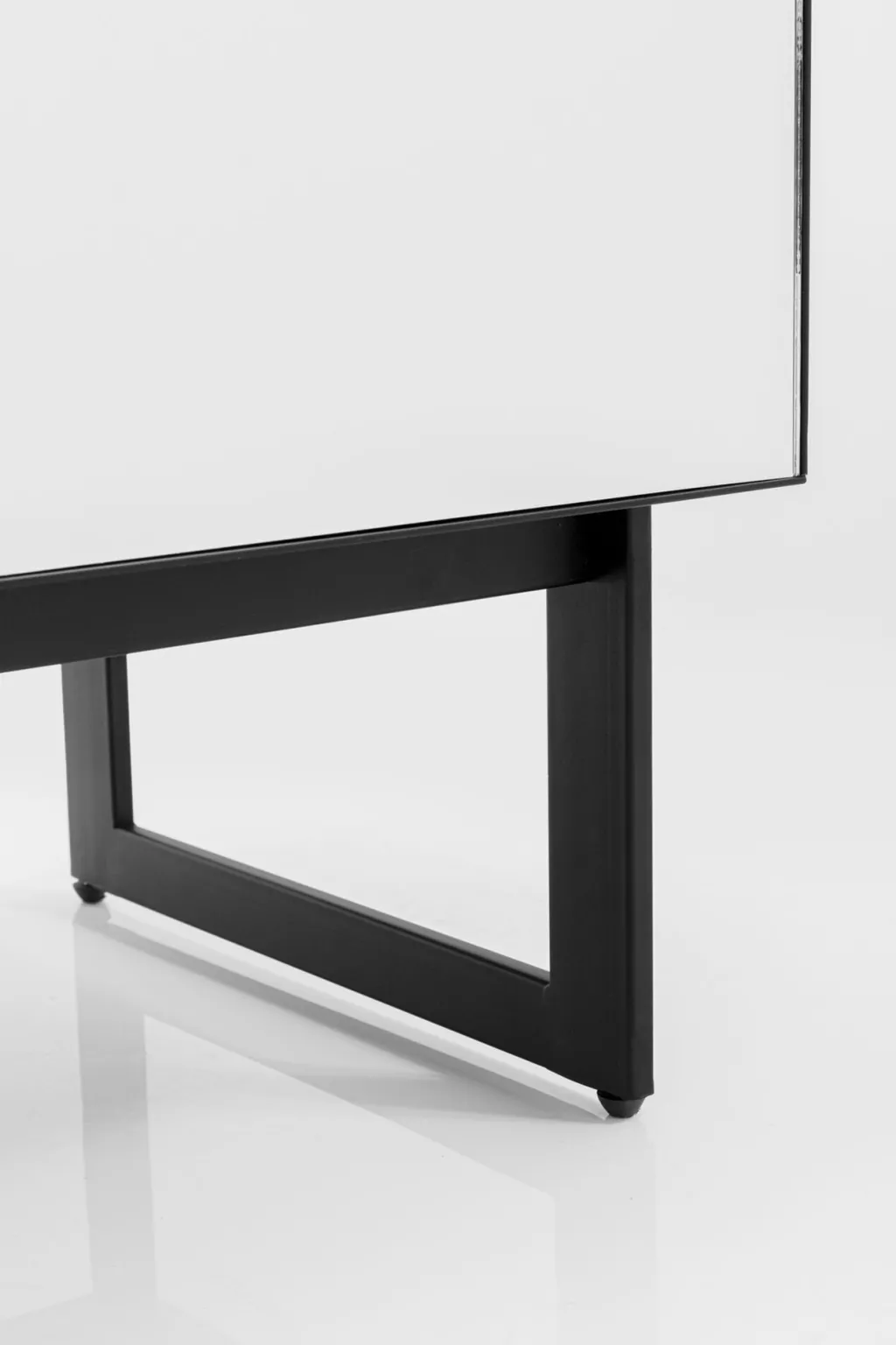 soran_tvtaso__musta_xcm_8.webp Tv -Tasot>KARE Design Soran Tv-taso - Musta 180x40cm