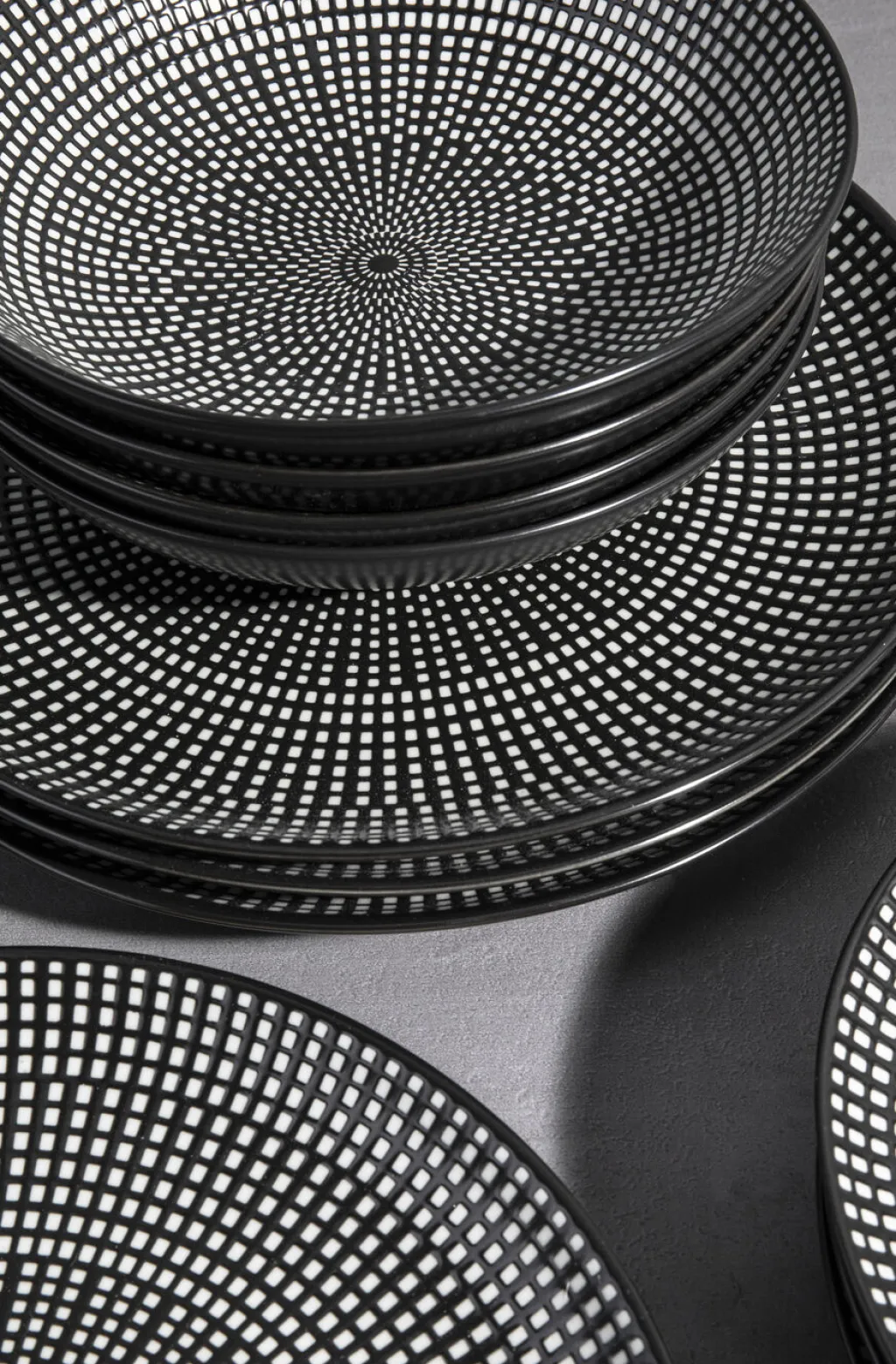 tokyo_astiasto_osaa_3.webp Mukit | Lautaset>KARE Design Tokyo Astiasto (12/osaa)