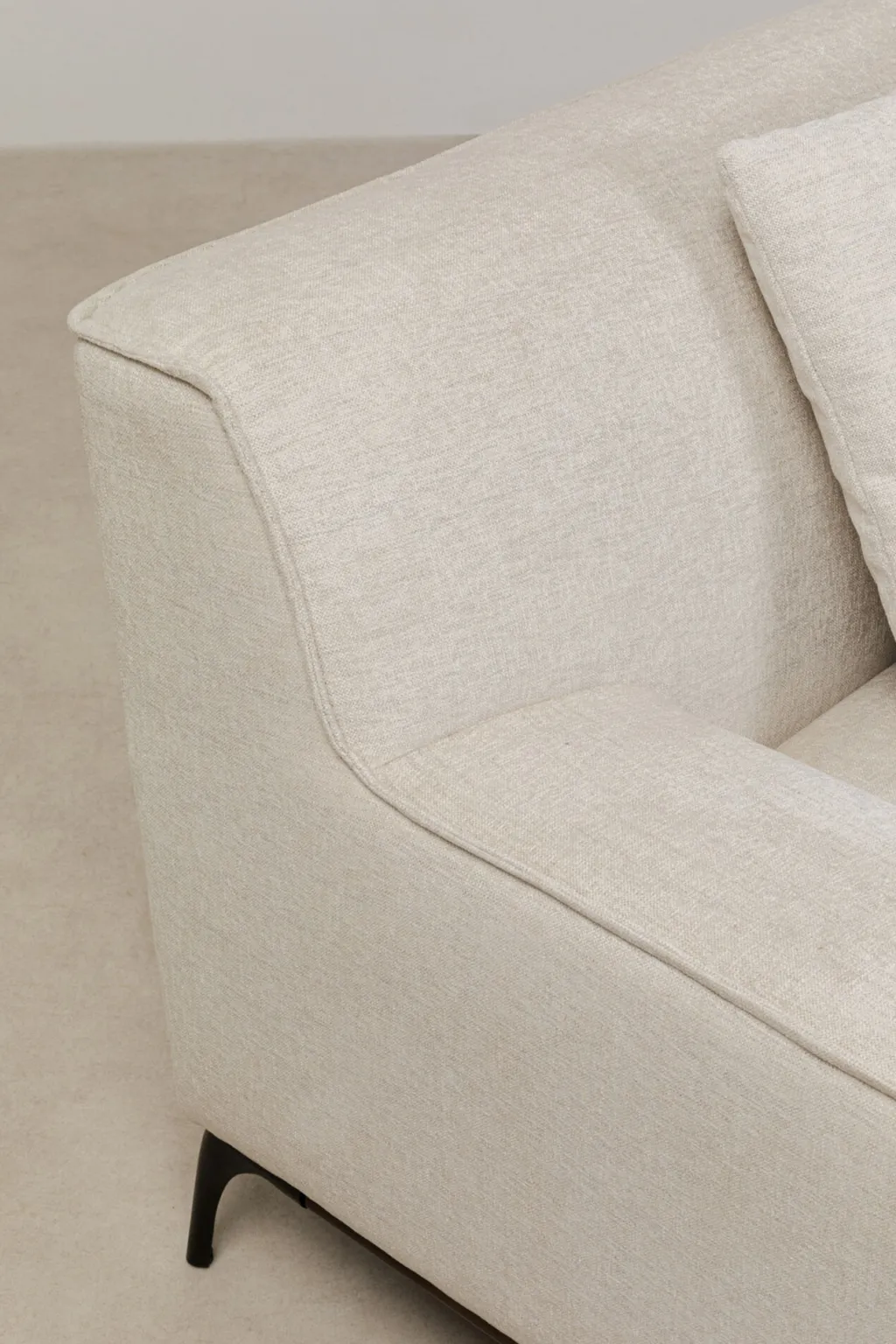 toni_sohva_istuttava_beige_cm_7.webp Sohvat>KARE Design Toni Sohva 3-istuttava Beige 230cm